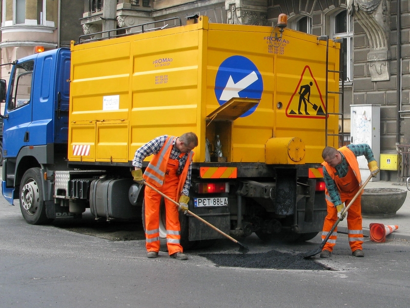 Roboty drogowe - w Poznaniu - Radio Merkury