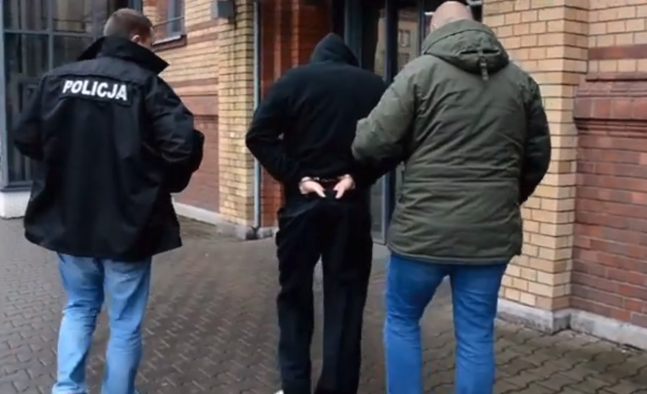 napad na kuriera - Policja