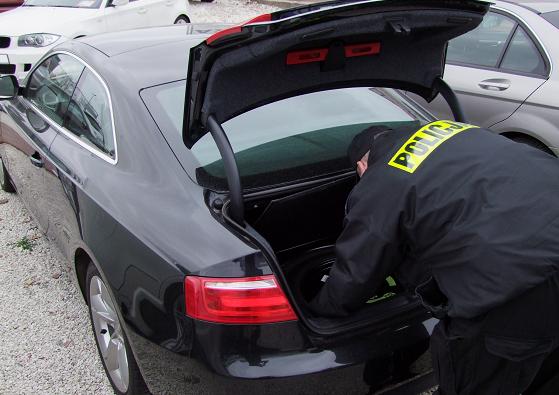 Kradziony samochód znaleziony w autokomisie - policja/Poznań
