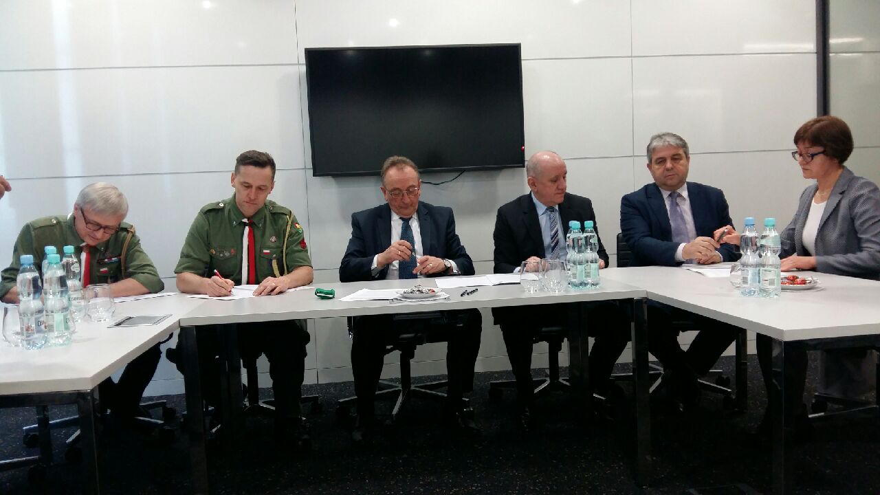 umowa dodatkowe zajęcia ostrów wlkp - Magdalena Konieczna