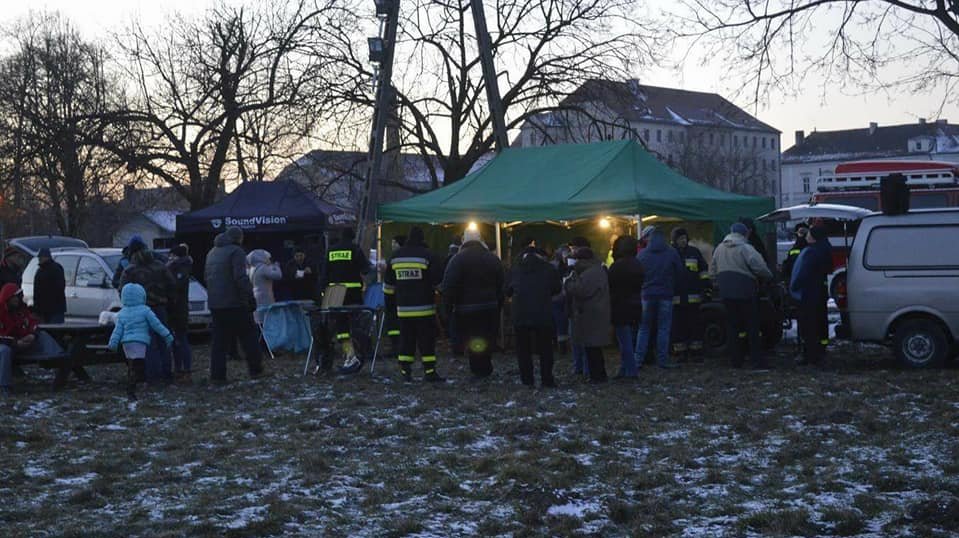 OSP Opatówek straż pożarna zbiórka ognisko dla pogorzelców - OSP Opatówek Facebook