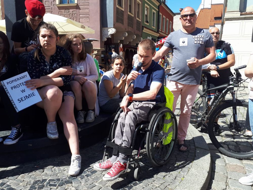 protest niepełnosprawni 1 - Karolina Rej