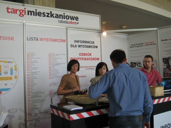 targi mieszkaniowe 05_2001 - Magdalena Konieczna