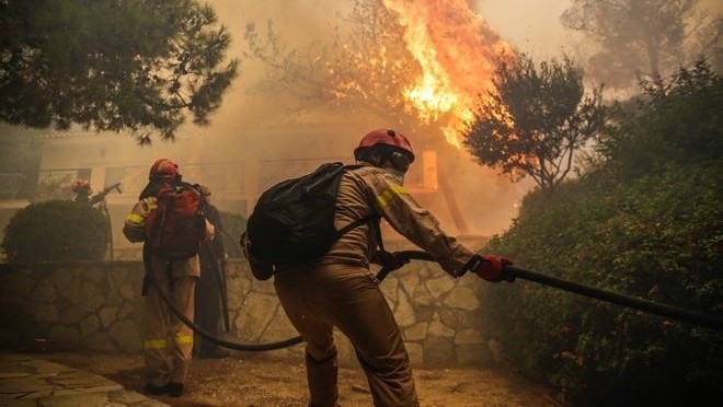 pożar Grecja wielki - twitter: @AverofCY