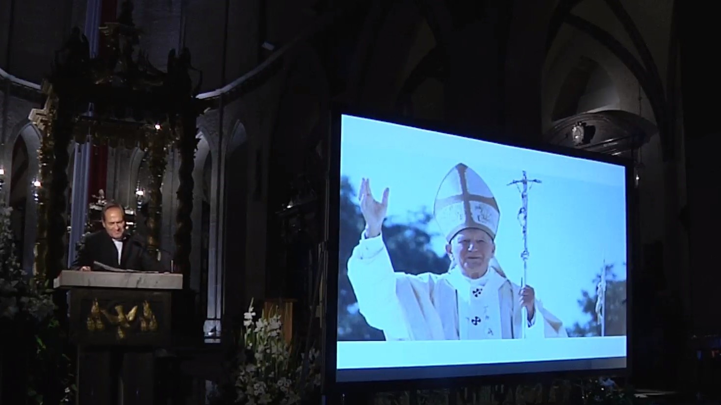katedra gniezno spektakl papież dar i tajemnica - YT: Archidiecezja Gnieźnieńska