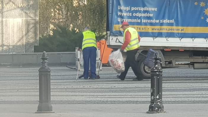 Sprzątanie po imieninach ulicy Św. Marcin  - Michał Jędrkowiak