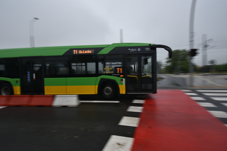 Autobus T1 rondo żegrze  - Wojtek Wardejn
