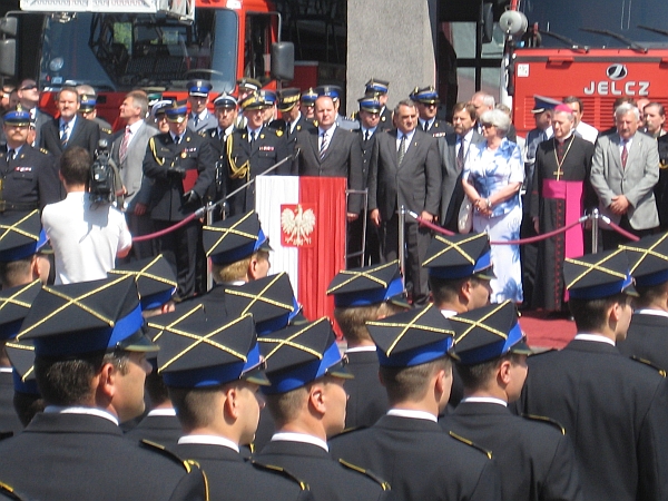 Nagrody dla strażaków za pomoc powodzianom - Wojciech Chmielewski
