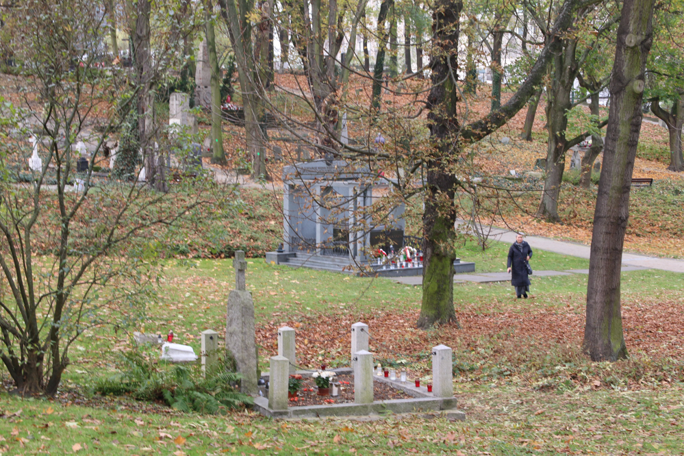 cmentarz zasłużonych zwiedzanie - Leon Bielewicz