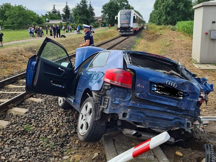 Wypadek kolejowy na trasie Poznań-Wolsztyn - OSP Plewiska