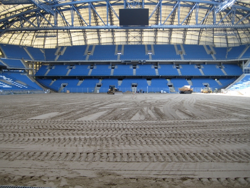 Stadion bez trawy - Adam Michalkiewicz