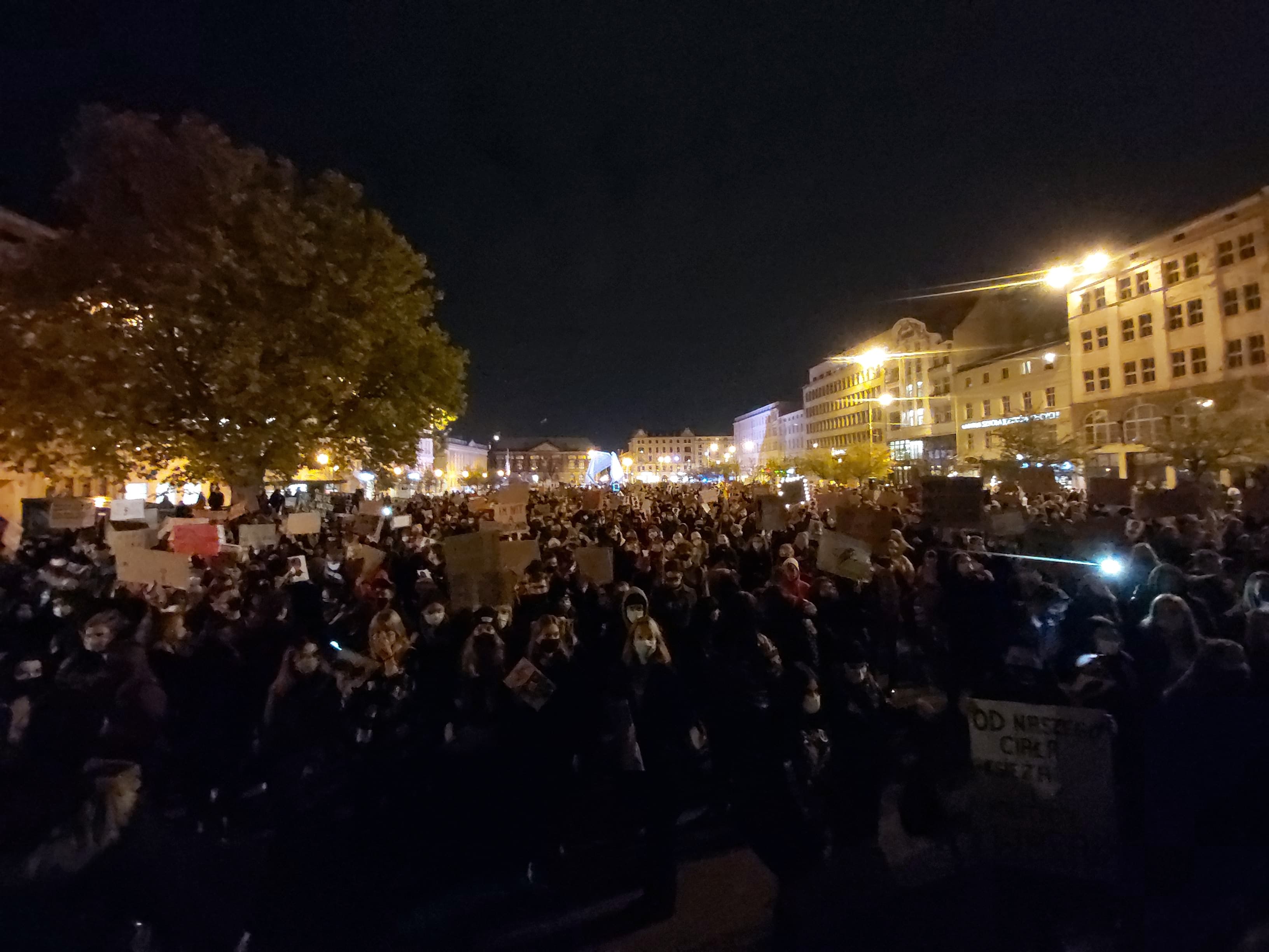 protest plac wolności  - Krzysztof Polasik