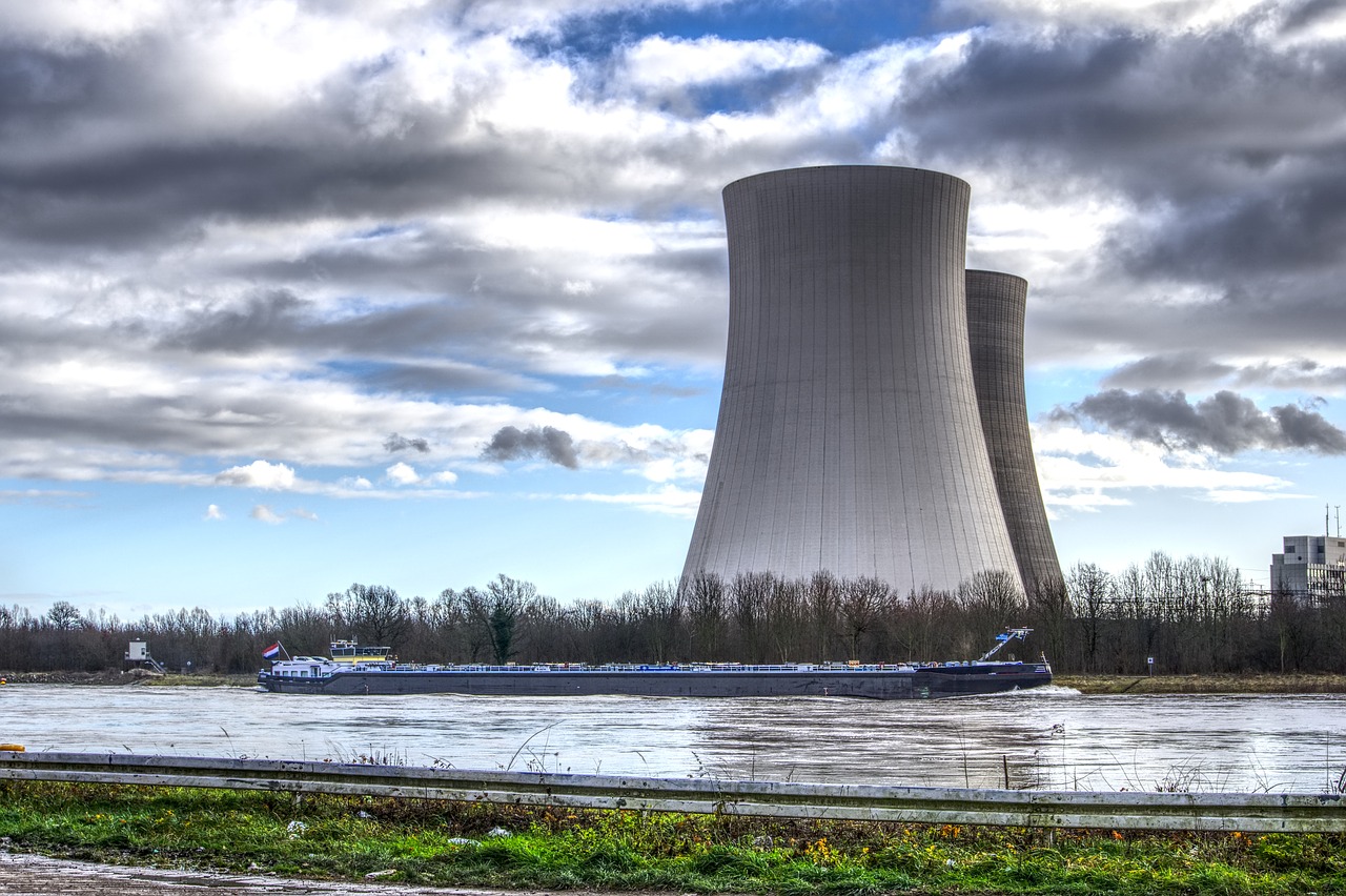 elektrownia atomowa  - Pixabay