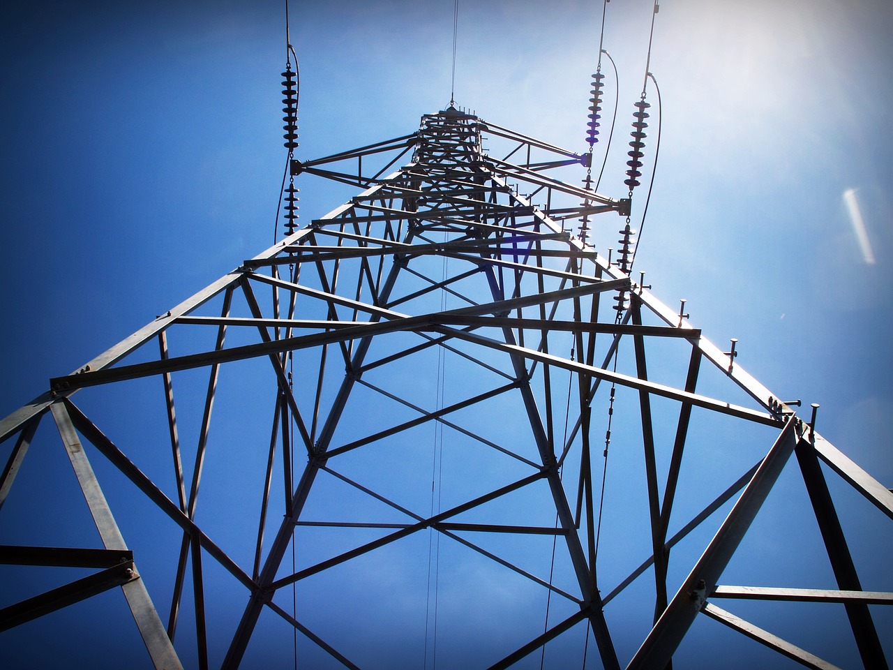 prąd energia elektryczna linia wysokiego napięcia - Pixabay