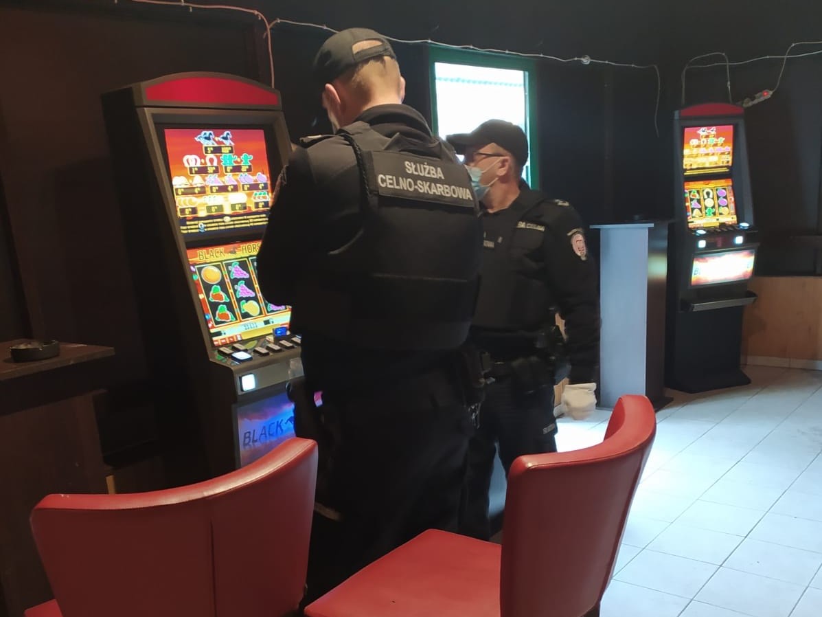 nielegalne automaty do gier  - IAS