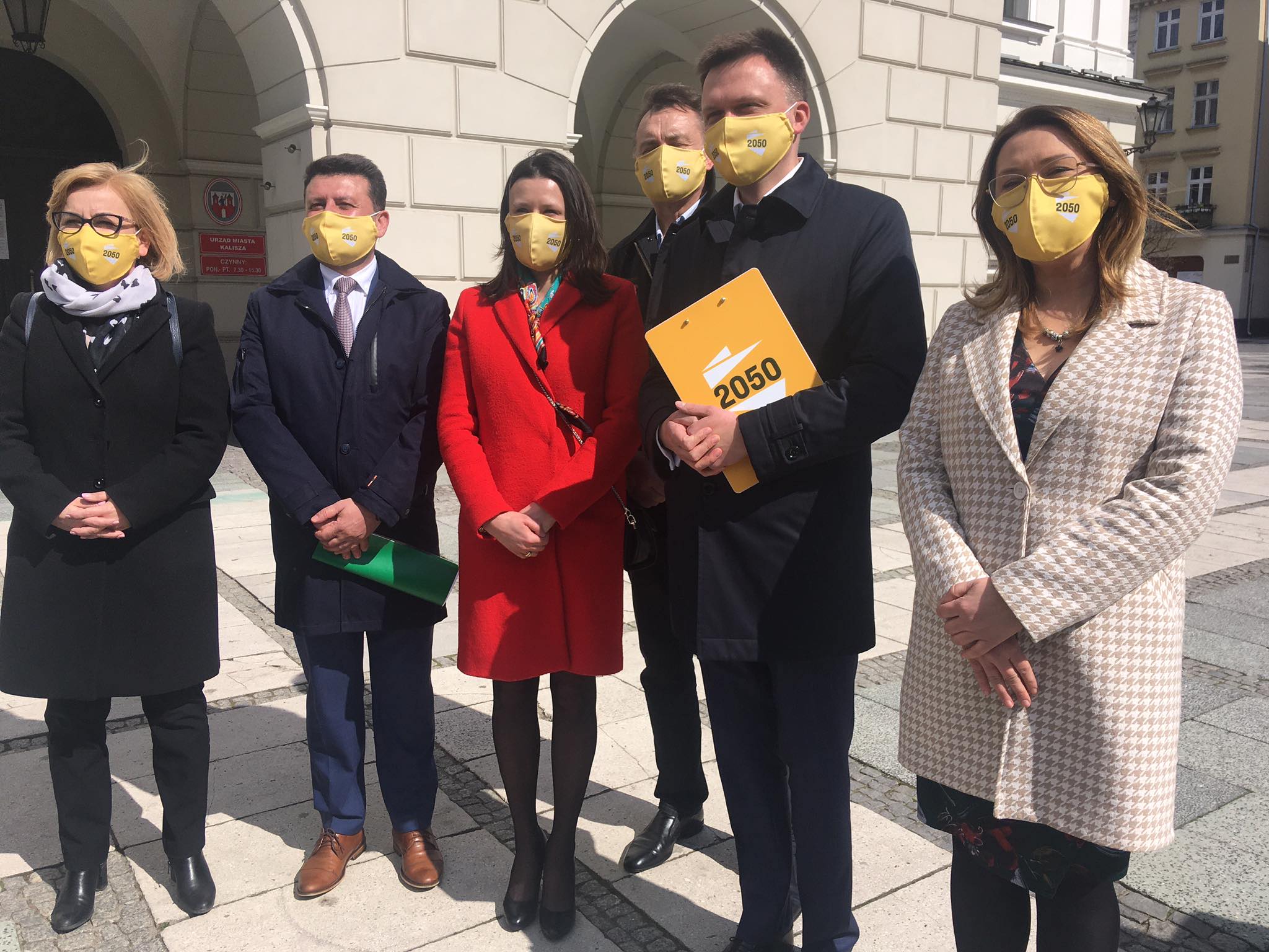 szymon hołownia i radni kalisz - Danuta Synkiewicz