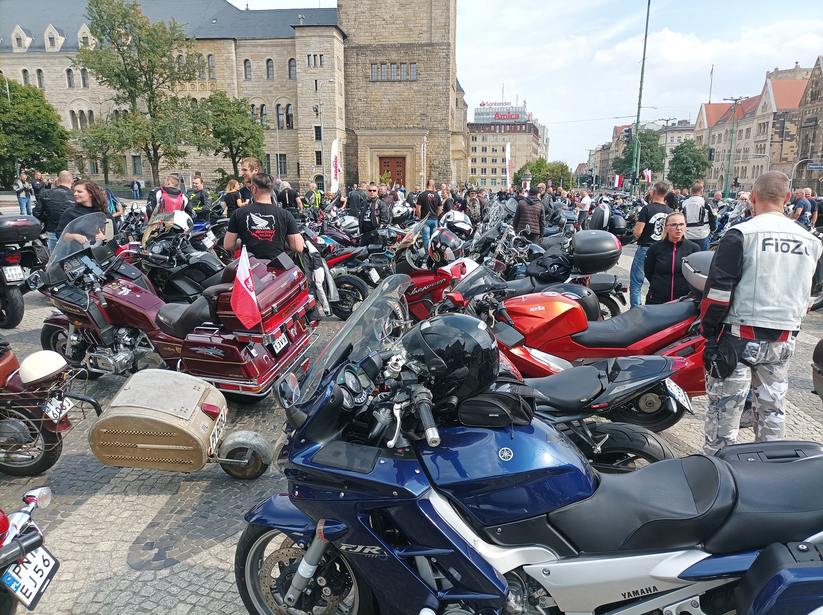 parada motocykle - Leon Bielewicz