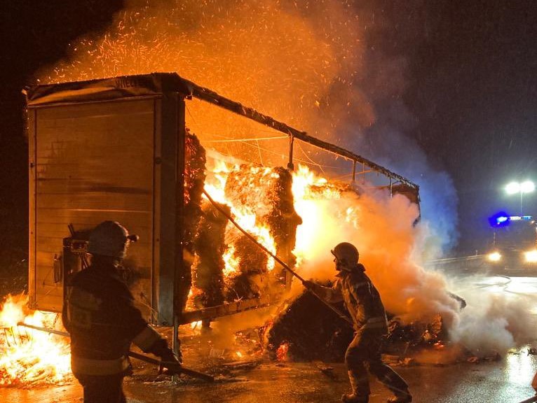pożar tira na a2 pożar bel papieru - KWP