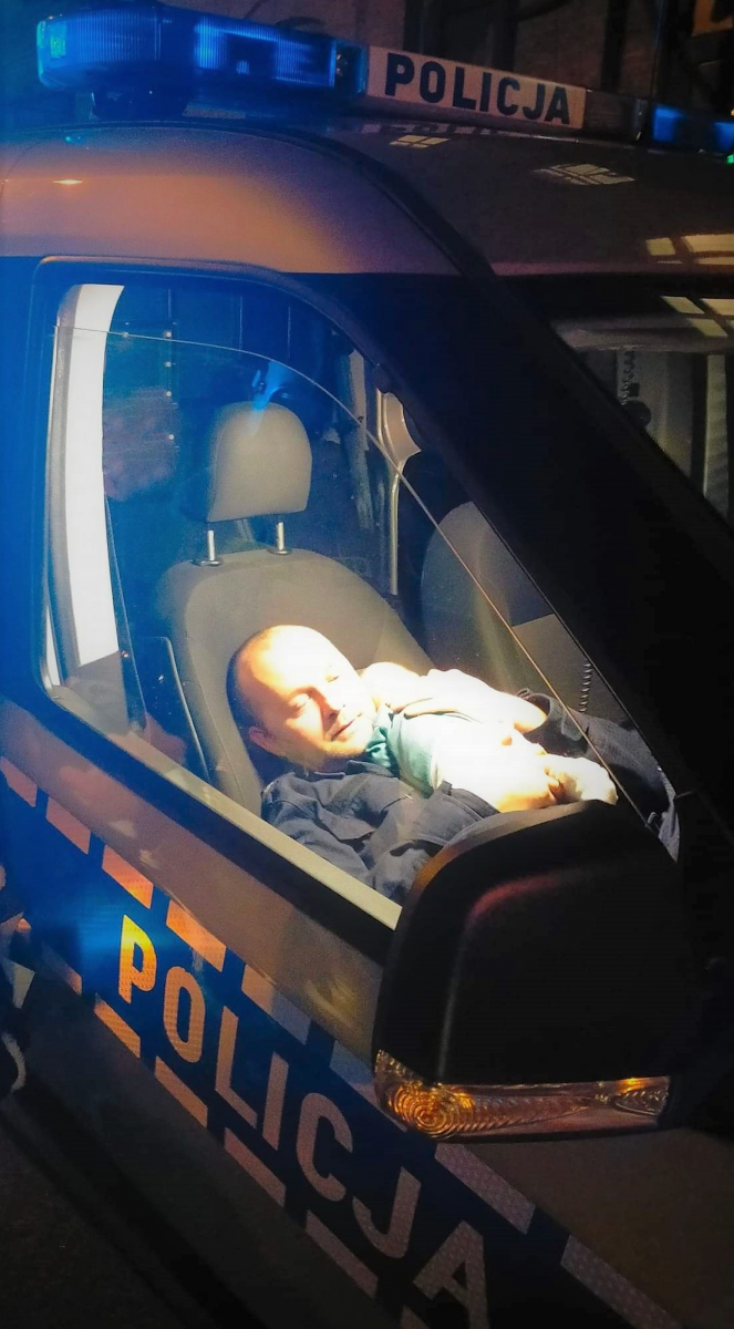 policjant niemowlę jastrowie - KPP Złotów