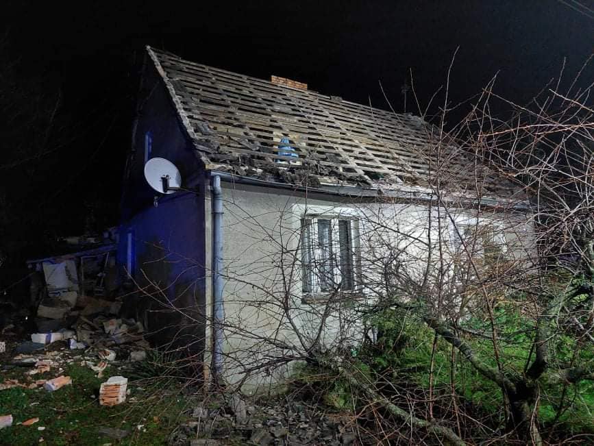 zniszczony dom butla z gazem wronki - OSP Wronki - KSRG i WOO