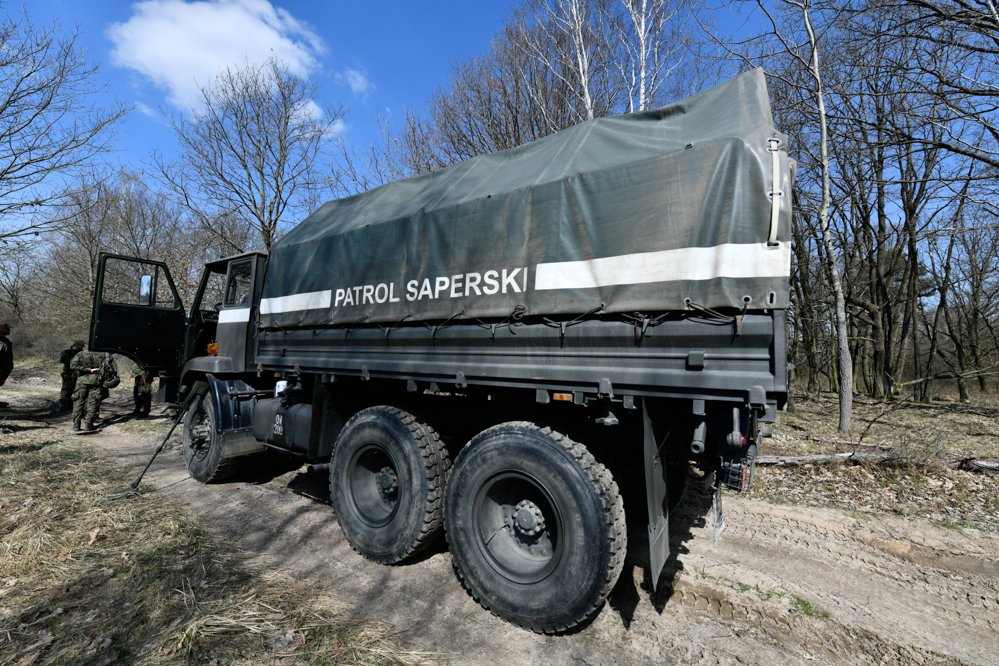 poligon biedrusko saperzy saper niewybuchy patrol saperski - Wojtek Wardejn - Radio Poznań