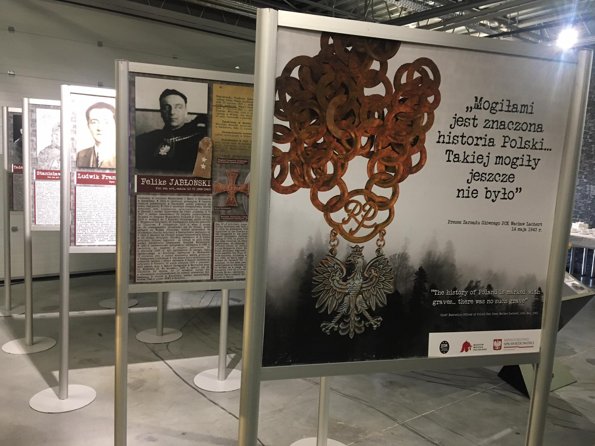 82. rocznica Zbrodni Katyńskiej  - wystawa w Muzeum Broni Pancernej - Jacek Butlewski
