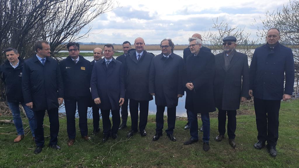 odtworzenie stosunków wodnych w Wielkopolsce wschodniej konferencja marek gróbarczyk - Sławomir Zasadzki - Radio Poznań