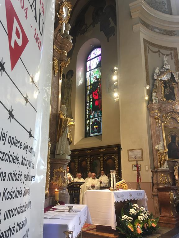 Pielgrzymka księży do św. Józefa z okazji Dnia Męczeństwa Duchowieństwa Polskiego - Danuta Synkiewicz 