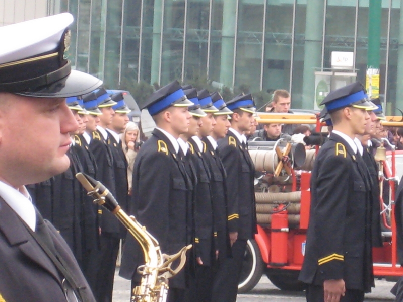 Strażacy w 40-lecie szkoły - Wojciech Chmielewski