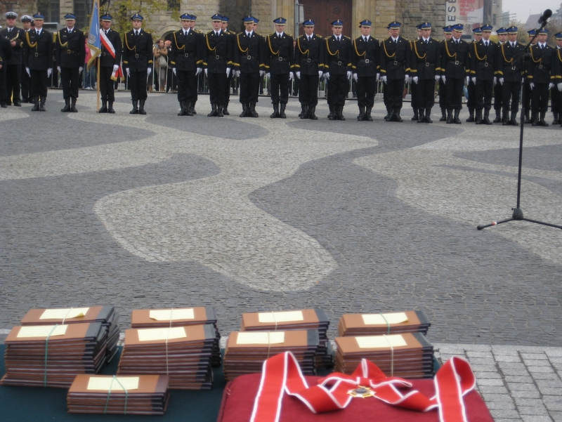 Strażacy w 40-lecie szkoły - Wojciech Chmielewski