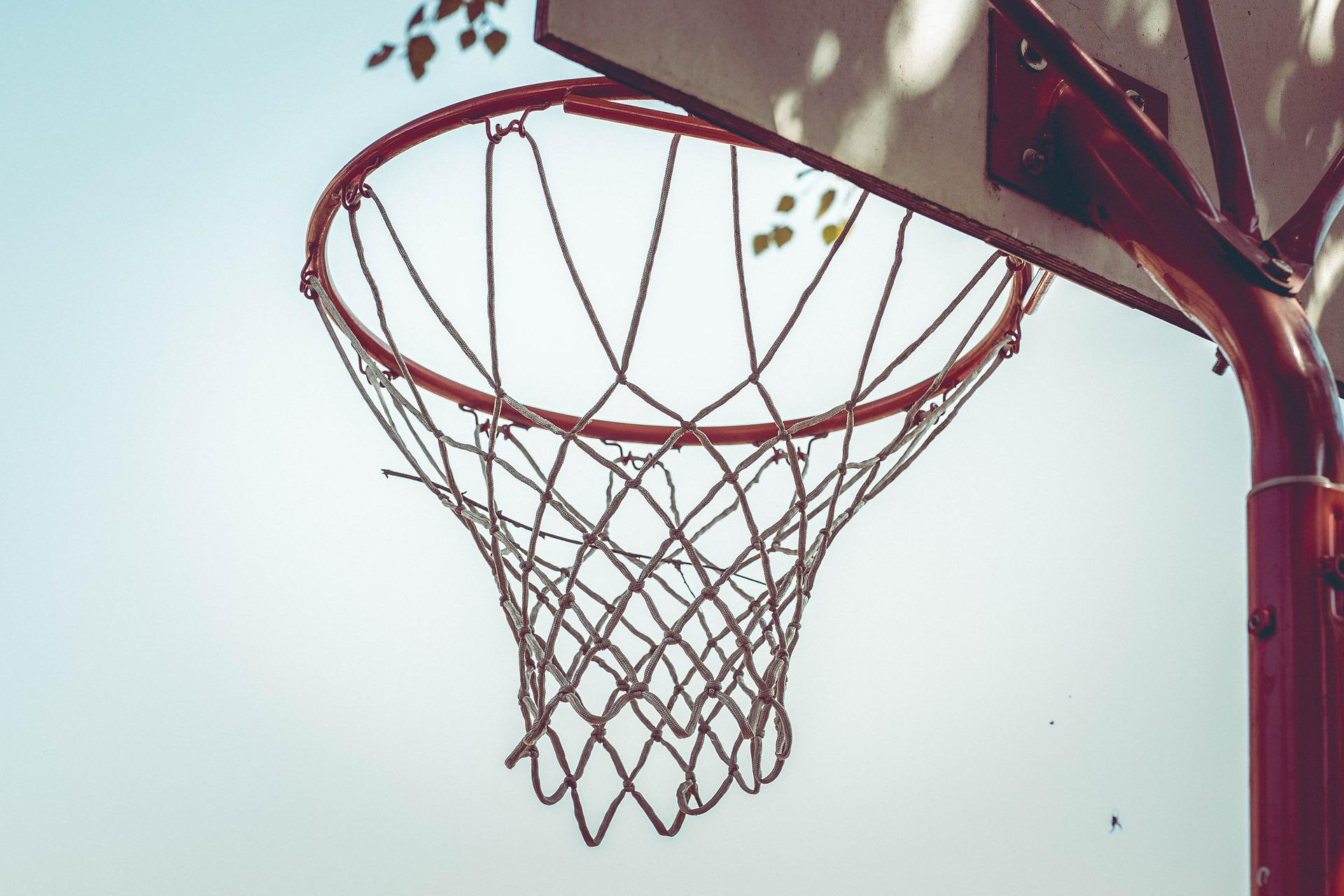 koszykówka kosz na dworze - Pixabay