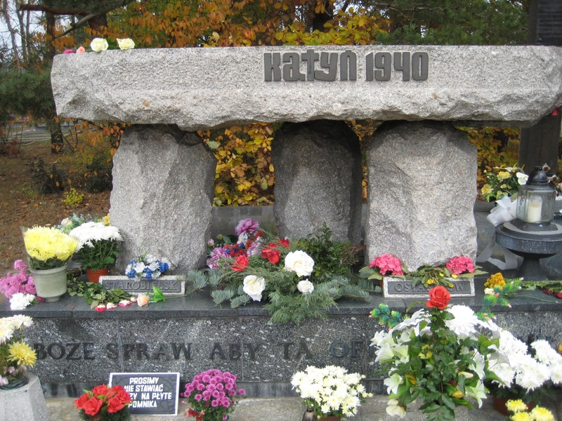 Cmentarz Junikowo - 2011 - Jacek Butlewski