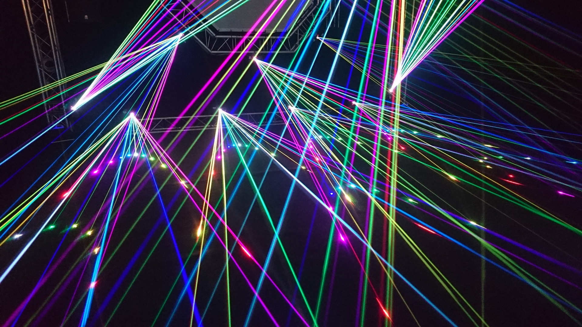 laserowy pokaz świateł - Pixabay