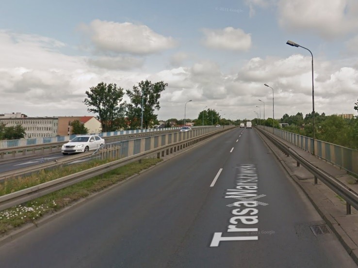 most konin dk92 brak remontu - Google Street View