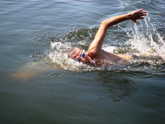 Roman Bartkowiak w wodzie - Rafał Regulski