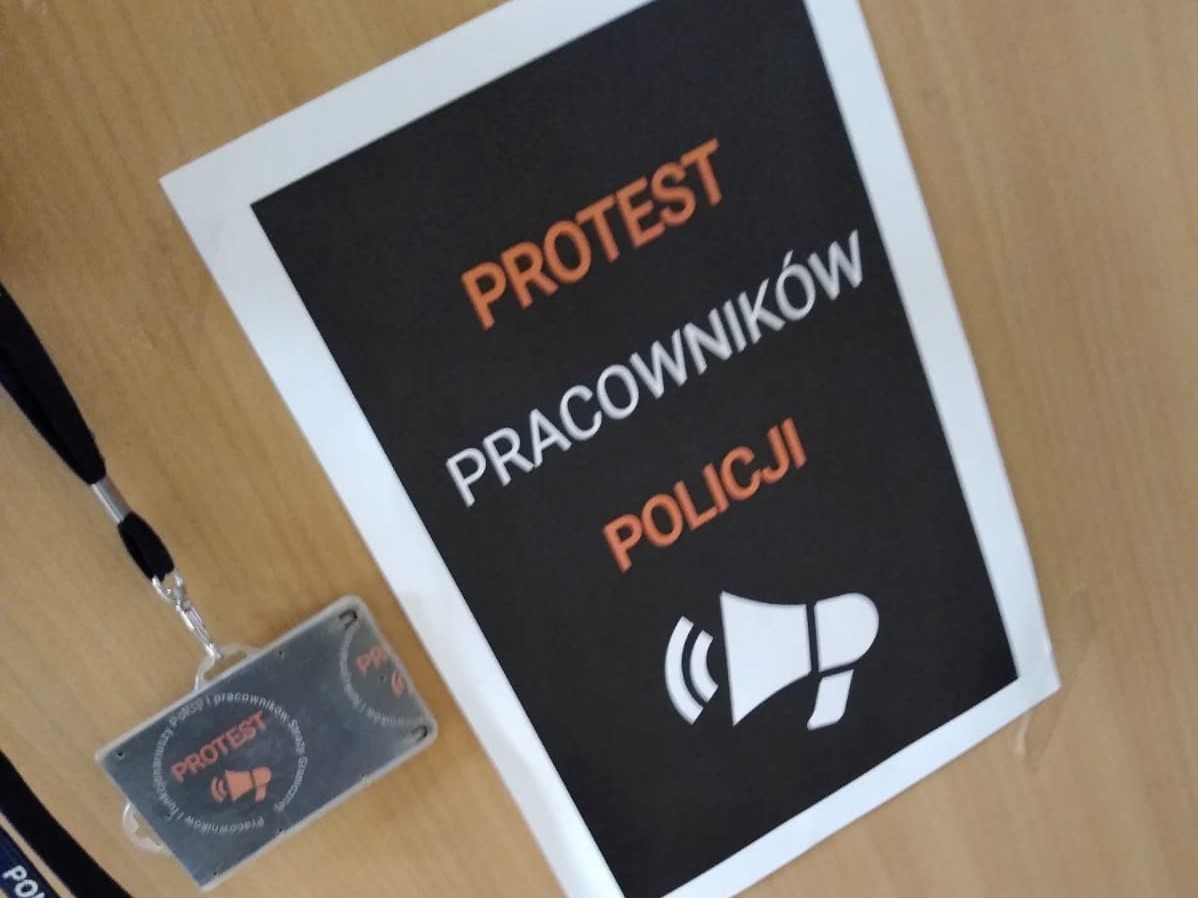 protest w wielkopolskich komendach policji pracowników cywilnych - Zarząd Wojewódzkiego Związku Zawodowego Pracowników Policji