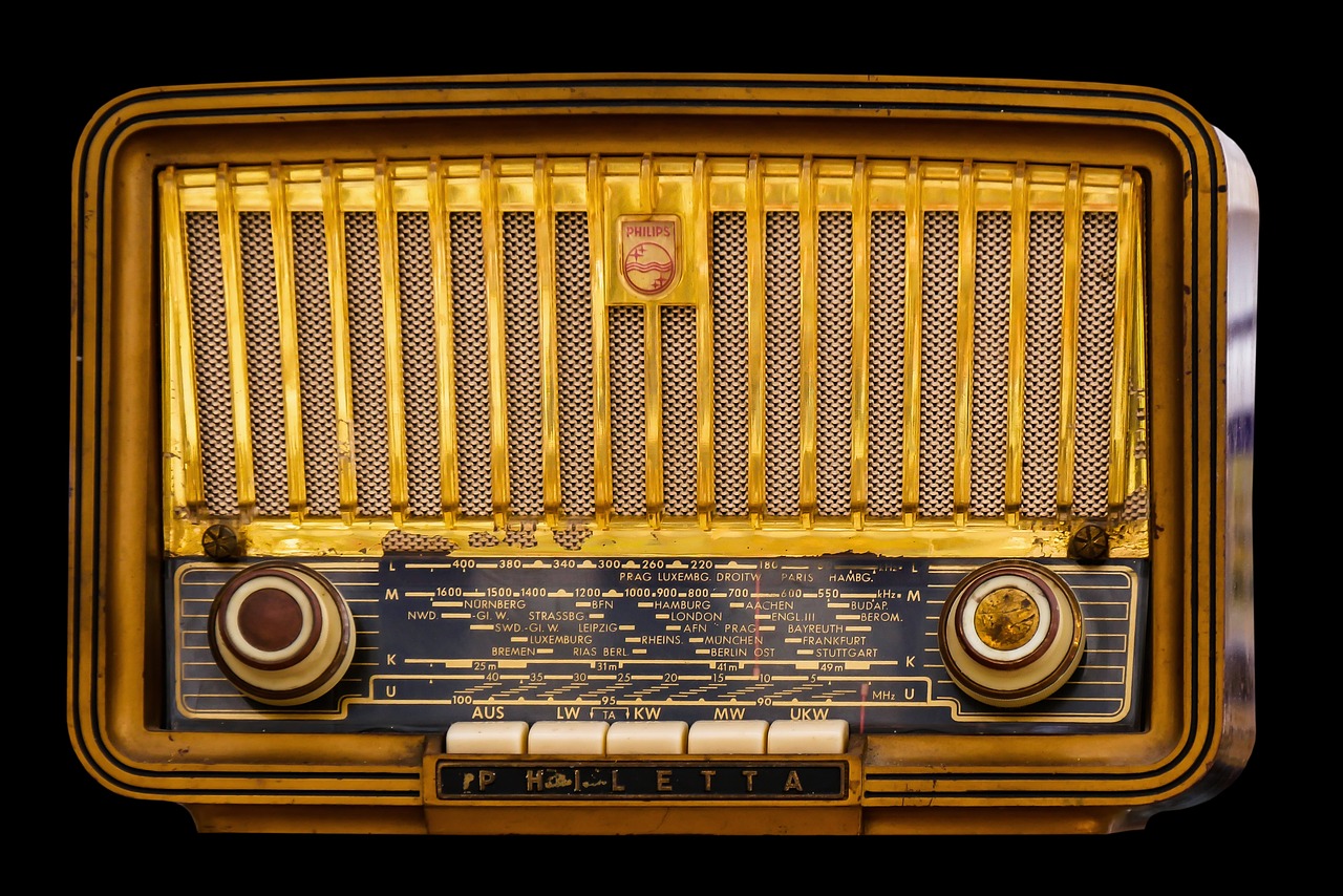 radio stare radio radioodbiornik - Pixabay