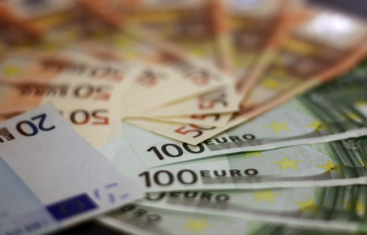 euro pieniądze banknoty - pexels.com