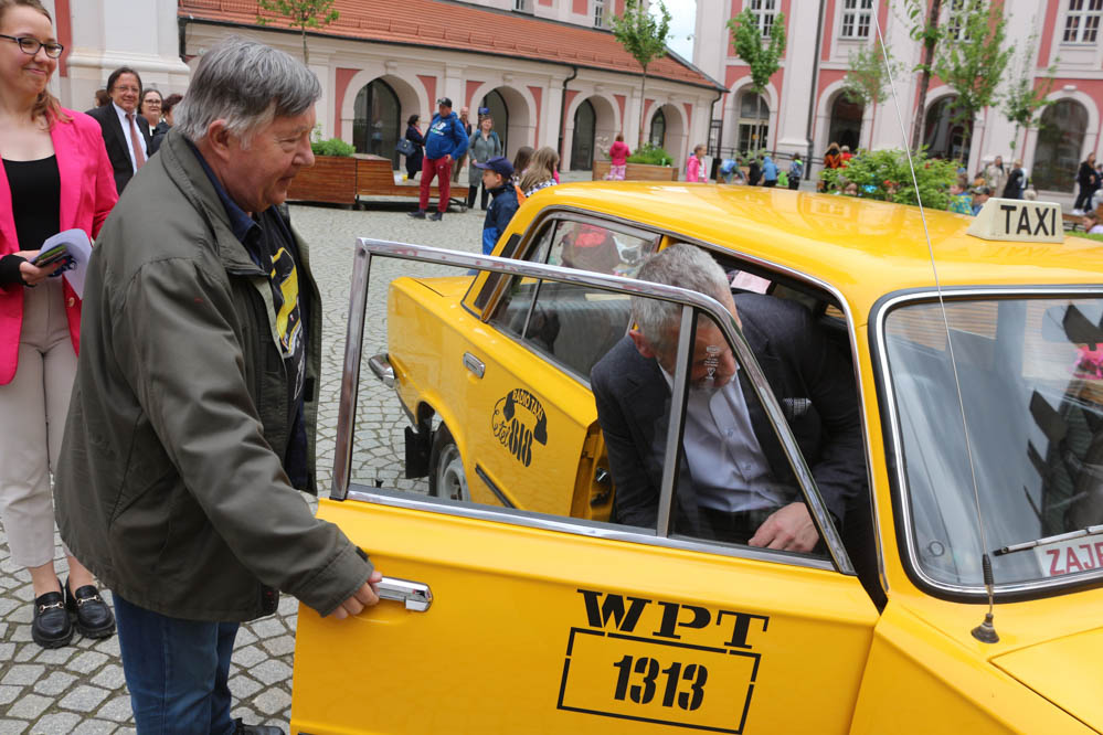 taksówkarz roku konferencja Mieczysław Hryniewicz - Leon Bielewicz  - Radio Poznań