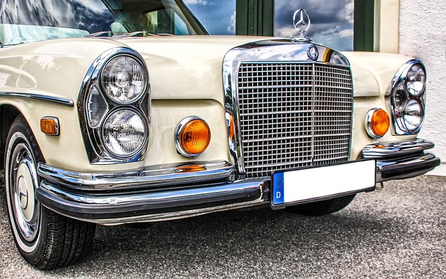 stary mercedes zabytkowy mercedes - Pixabay