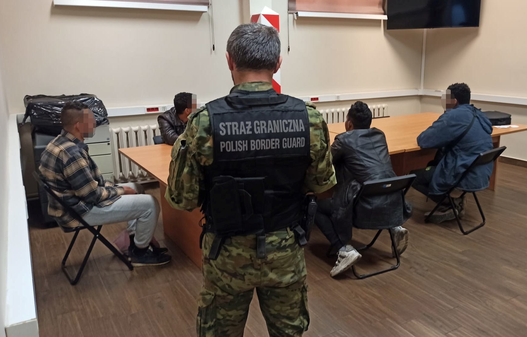 migranci luboń ciężarówka  - Nadodrzański Oddział Straży Granicznej