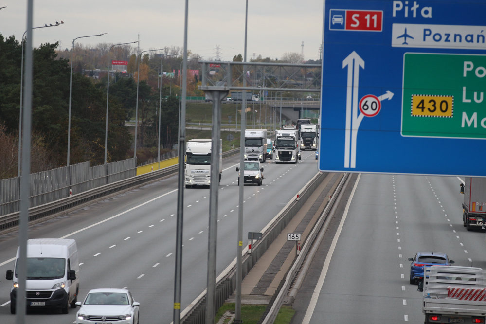 pomiar prędkości autostrada auta samochody - Leon Bielewicz - Radio Poznań