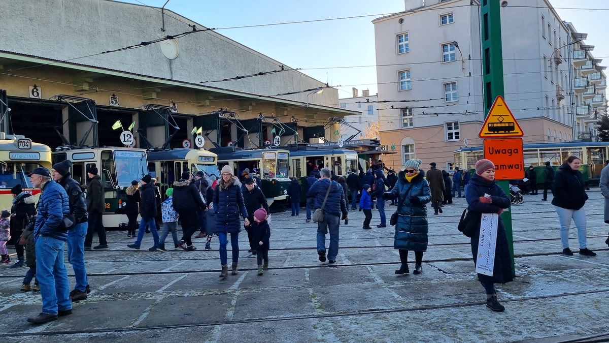 wystawa aut mpk na madalinie - Magdalena Konieczna - Radio Poznań