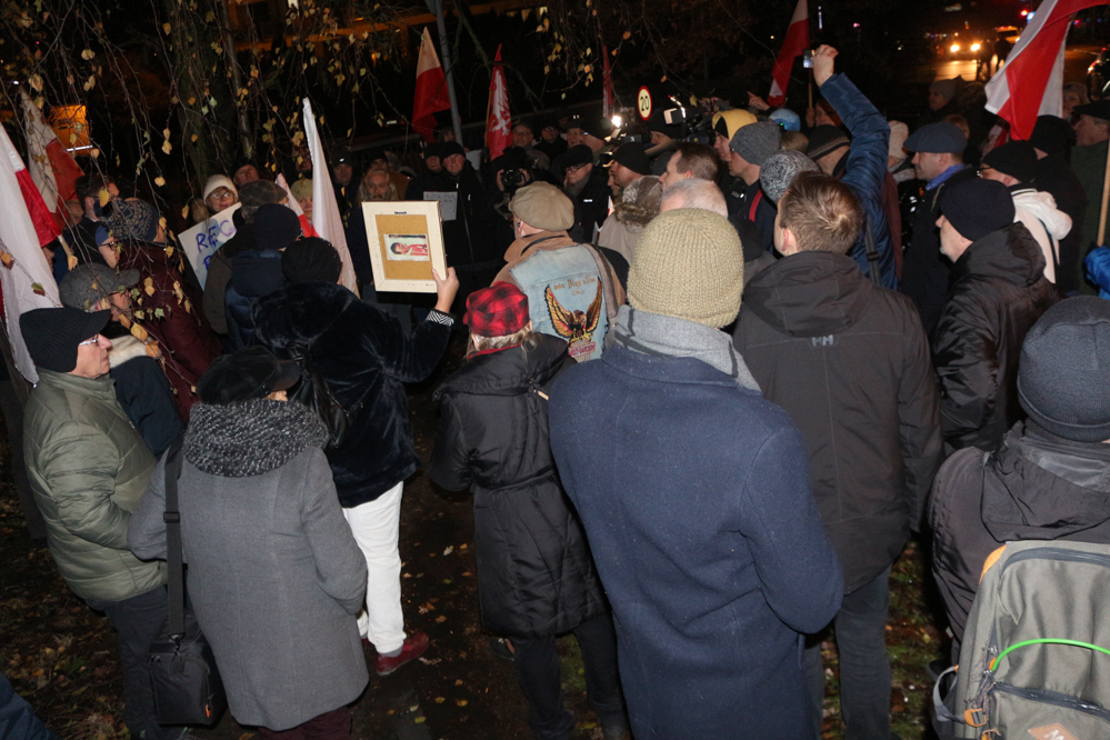 Protest W Obronie Tvp W Poznaniu Radio Poznań 9003