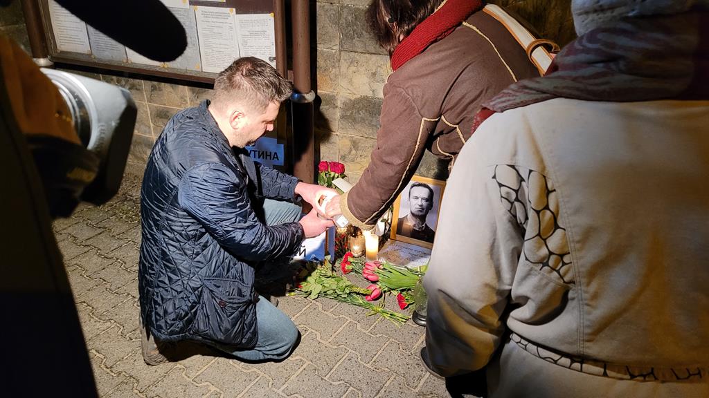 Protest pod konsulatem po śmierci Nawalnego - Krzysztof Polasik