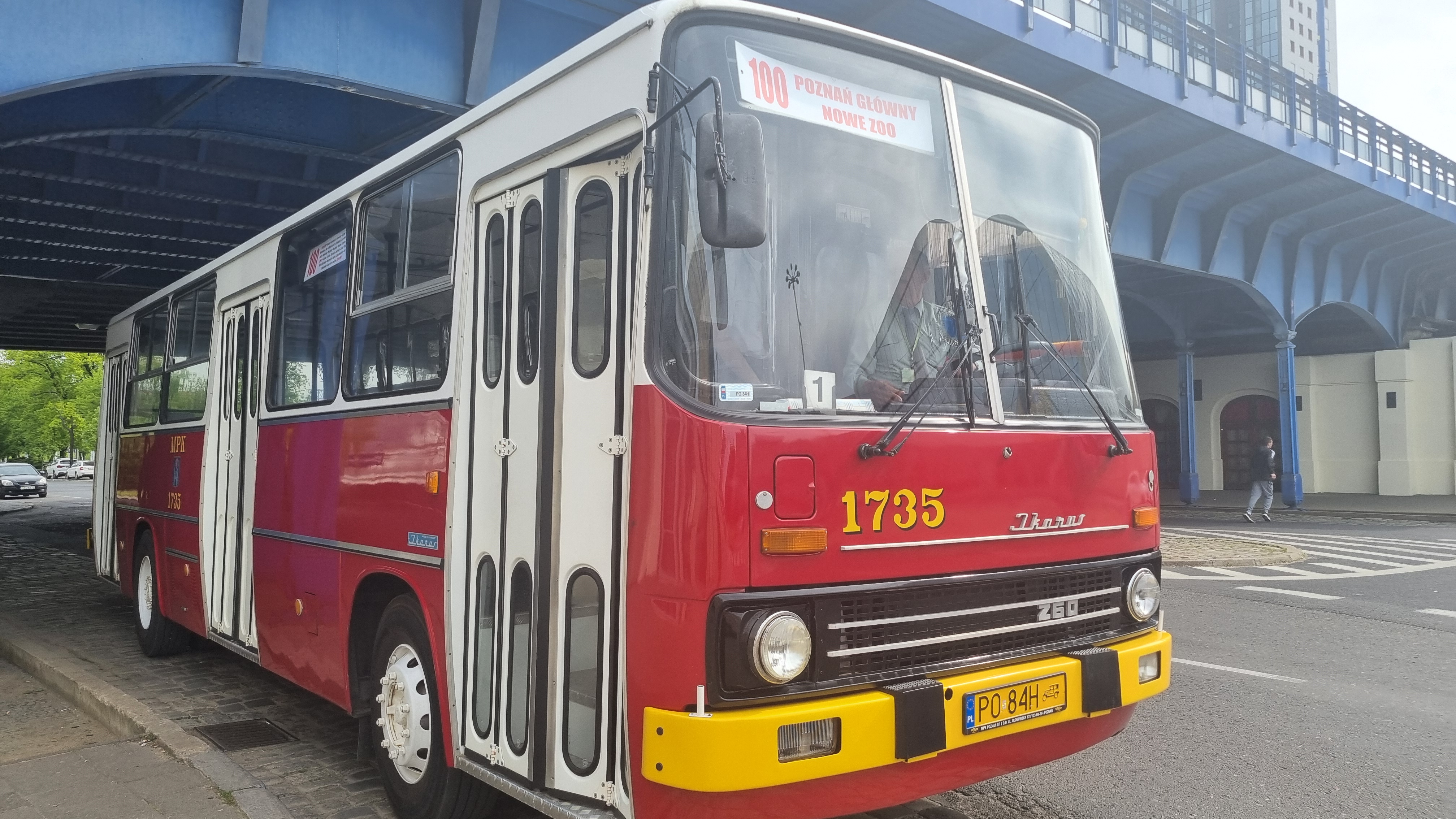 czerwone autobusy linie turystyczne Poznań - Magda Konieczna