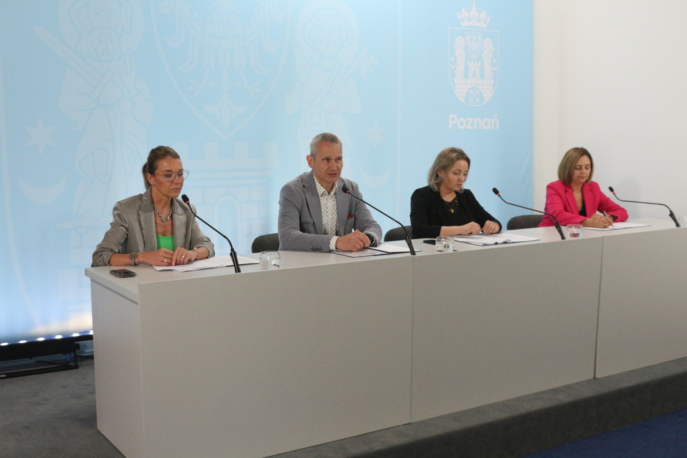 konferencja rodziny zastępcze - Leon Bielewicz