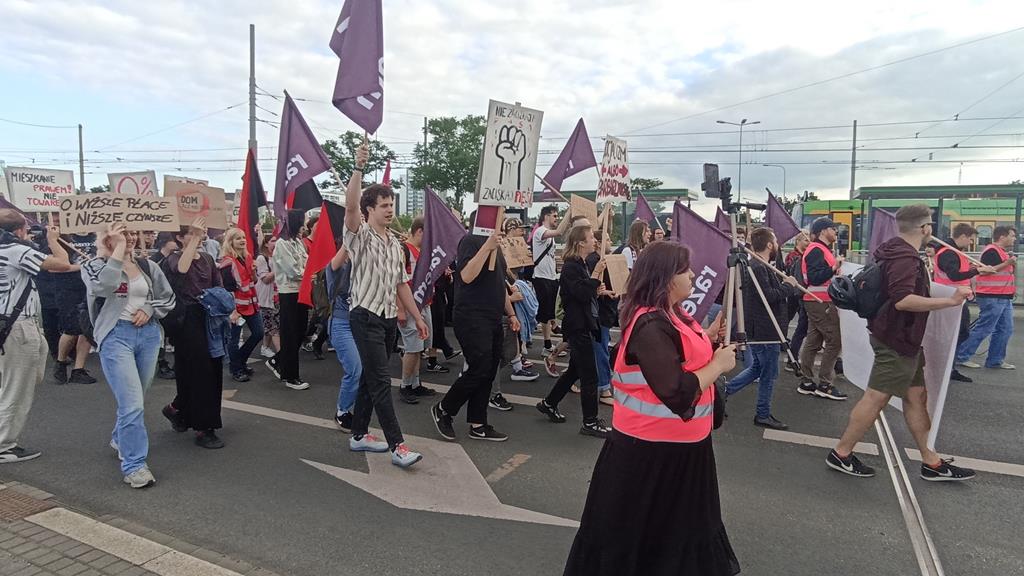 protest młodzi mieszkania - Sandra Soluk - Radio Poznań