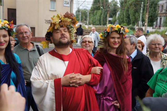 Pociągiem retro na winobranie i wokół Poznania - Organizator