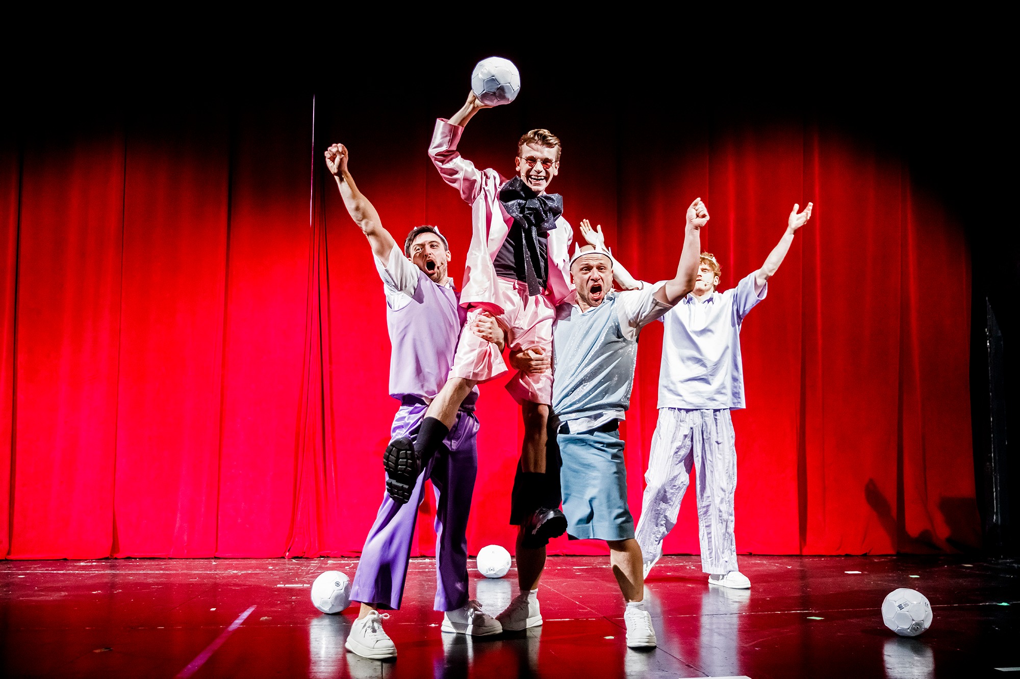 dzikie łabędzie kalisz - Krzysztof Bieliński/Teatr im. Wojciecha Bogusławskiego w Kaliszu